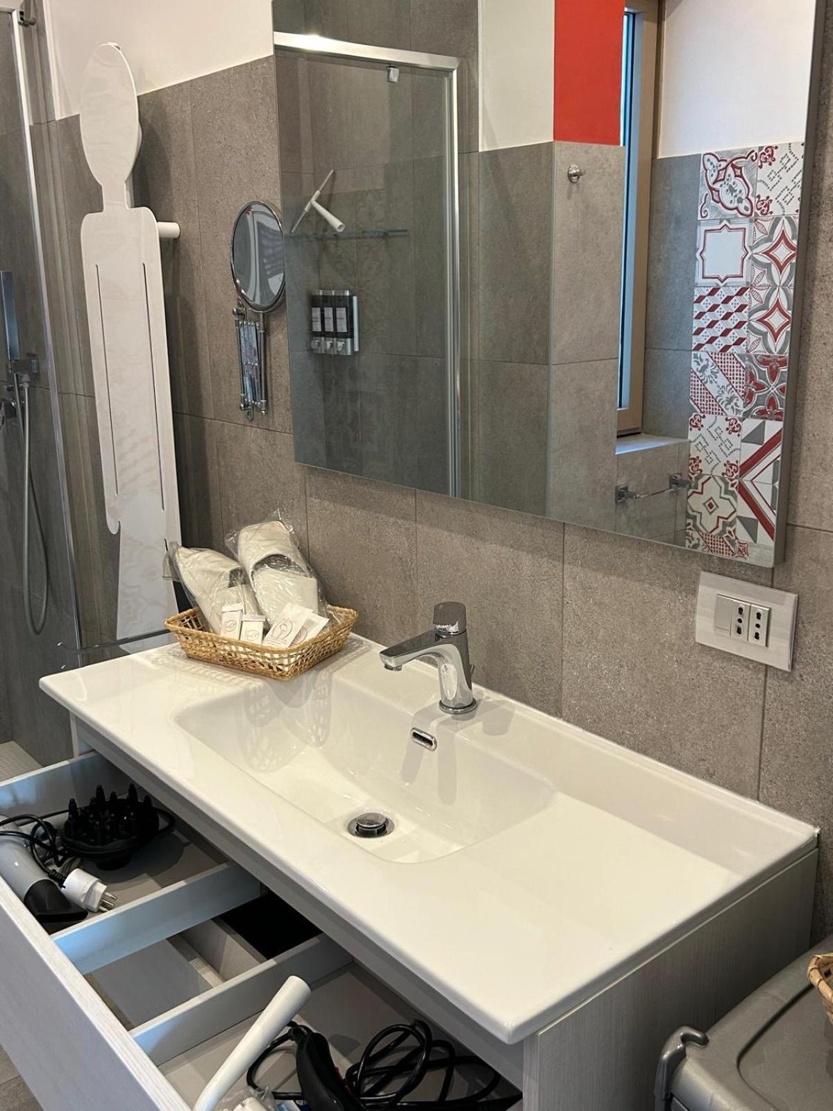 B&B Serangi - Il Piacere Di Sentirsi A Casa Cercola Esterno foto