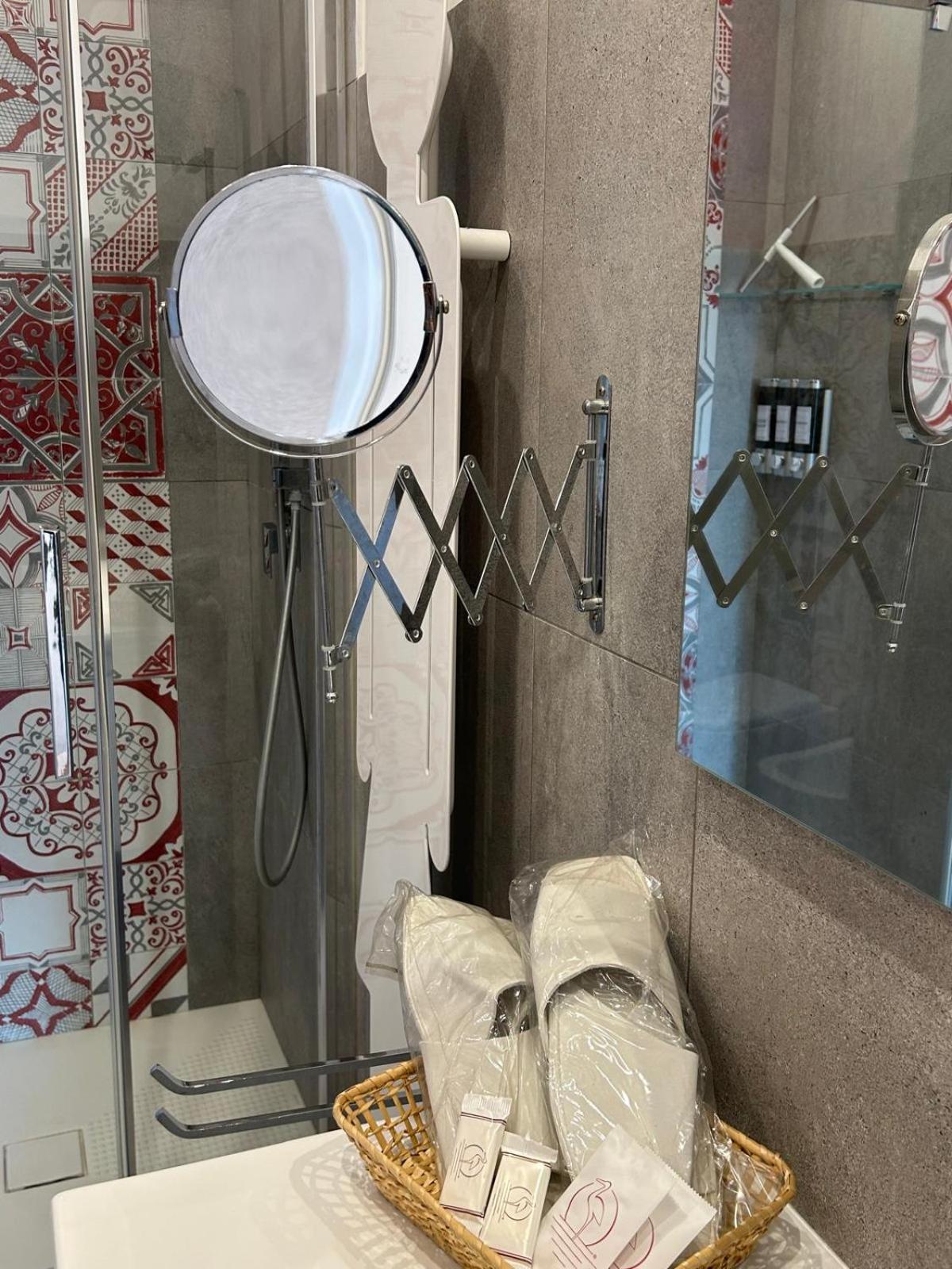 B&B Serangi - Il Piacere Di Sentirsi A Casa Cercola Esterno foto