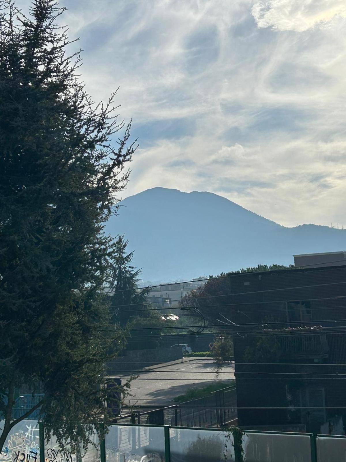 B&B Serangi - Il Piacere Di Sentirsi A Casa Cercola Esterno foto